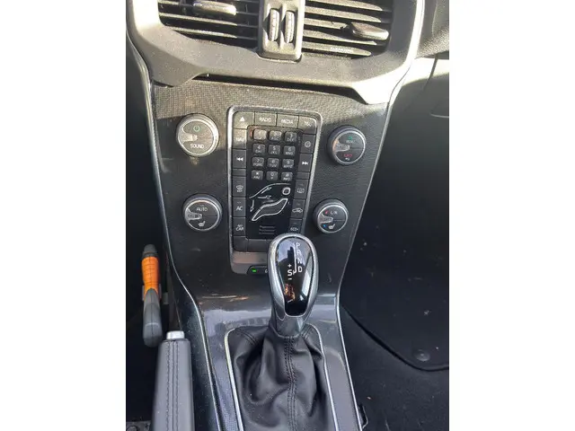 Volvo V40 1.5 T3 Nordic+ 2016 Benzine 8