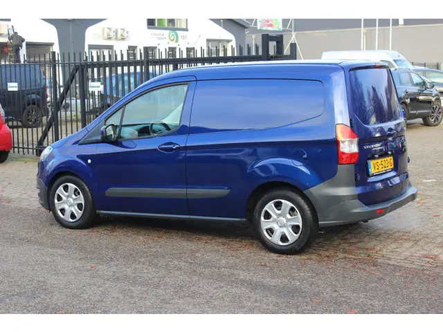 Ford Transit Courier 1.6 TDCI Trend, Airco! 2015 Diesel 2