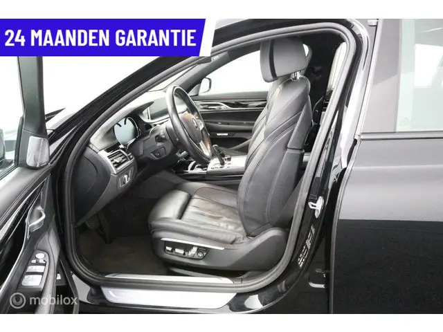 BMW 7 Serie 750Li xDrive High Executive 2015 Benzine 14