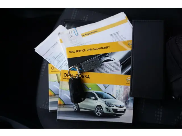 Opel Corsa 1.4-16V 2012 Benzine 19