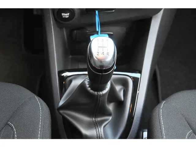 Renault Clio Estate TCe 90 Limited 2020 Benzine 22