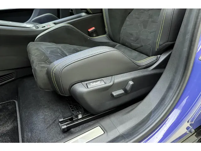 Fiat 600e Abarth Scorpionissima 54 kWh 2026 Elektrisch 25