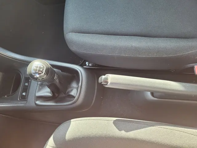 Volkswagen up! 1.0 BMT move up! 2016 Benzine 17