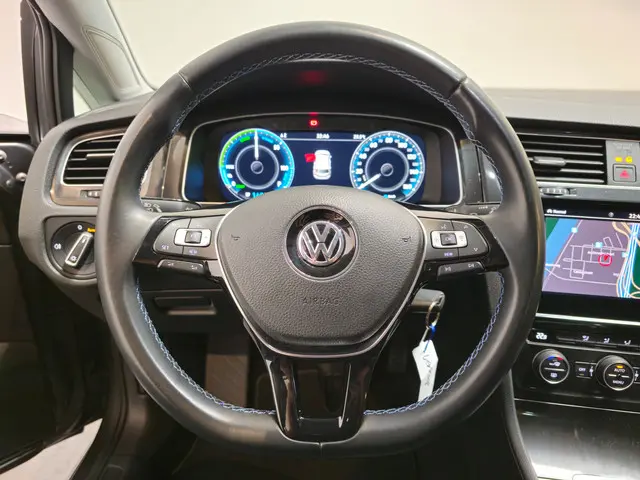 Volkswagen e-Golf E-DITION 2019 Elektrisch 13