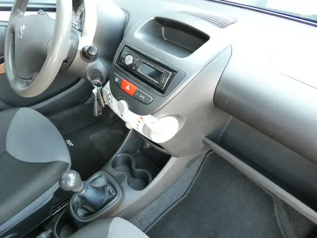 Peugeot 107 HELAAS VERKOCHT!!! 2013 Benzine 20