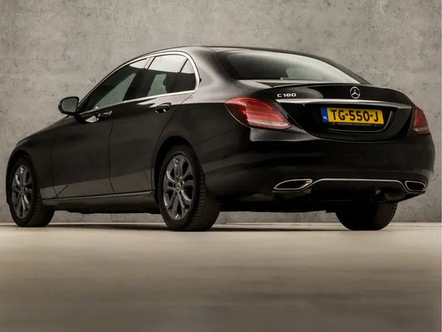 Mercedes-Benz C-Klasse 180 Sport 2018 Benzine 3