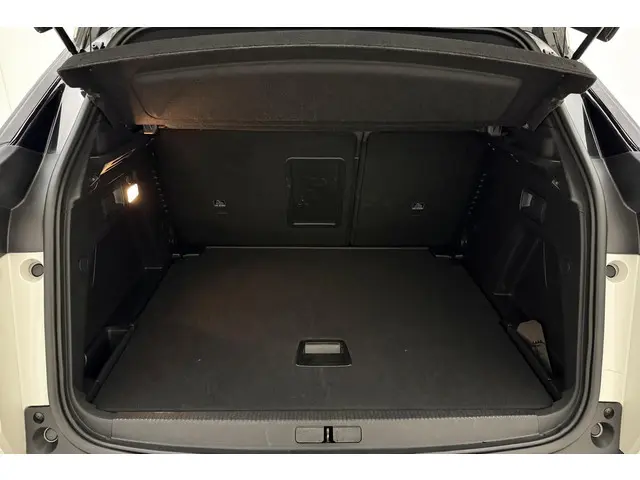 Peugeot 3008 1.2 Hybrid GT 2024 Hybride Benzine 16