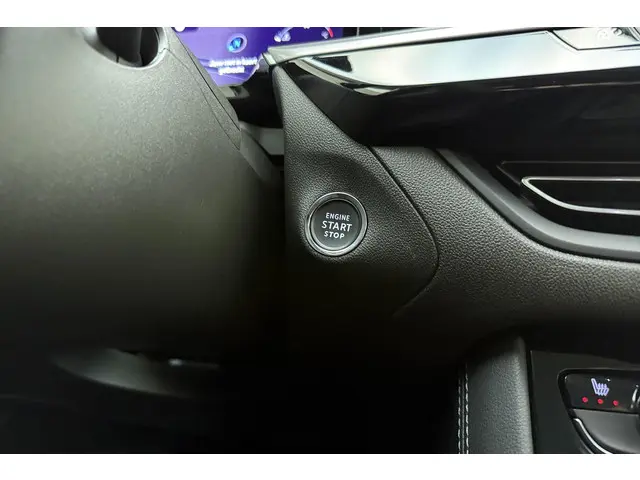 Opel Grandland 1.2 Turbo GS Line 2024 Benzine 32