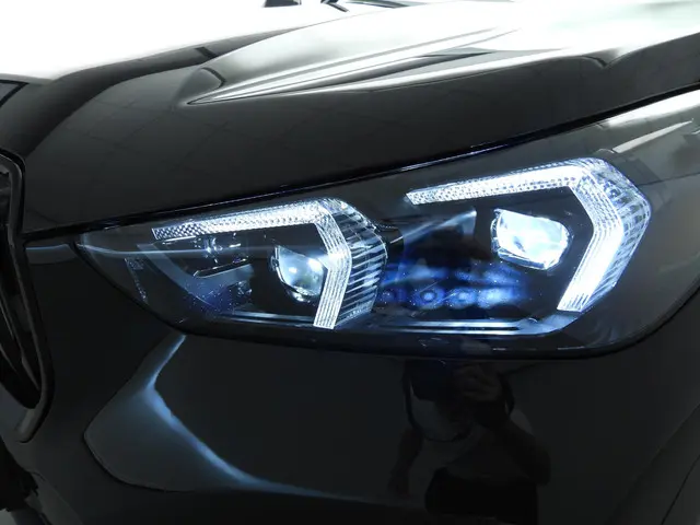 BMW X1 xDrive25e 2025 Hybride Benzine 52