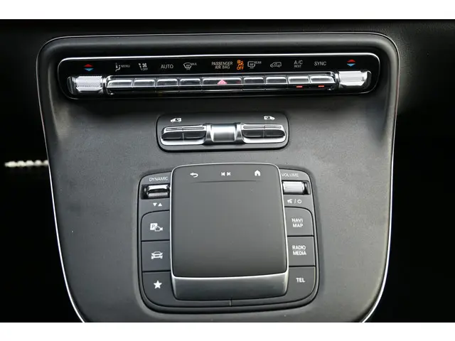 Mercedes-Benz V-Klasse 300d AMG L2 DC 2024 Diesel 7