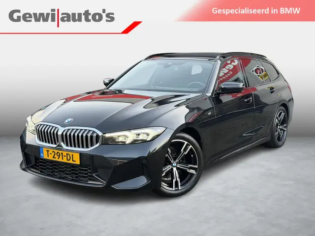 BMW 3 Serie Touring 318i M-SPORT NL Auto 2023 Benzine