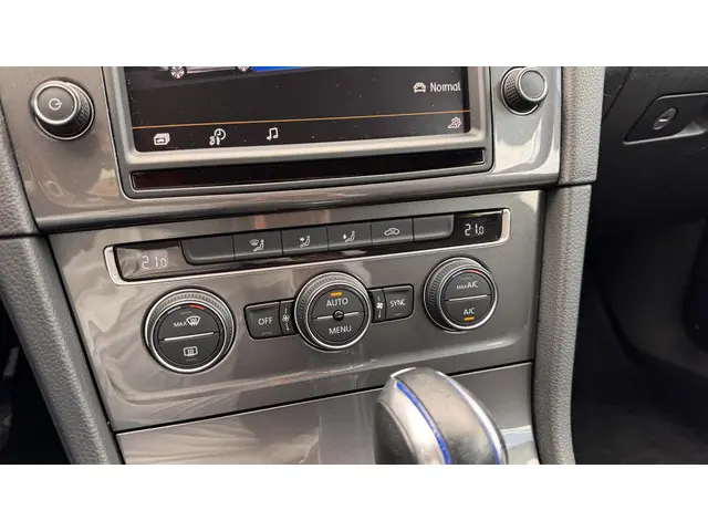 Volkswagen e-Golf e-Golf 2015 Elektrisch 17