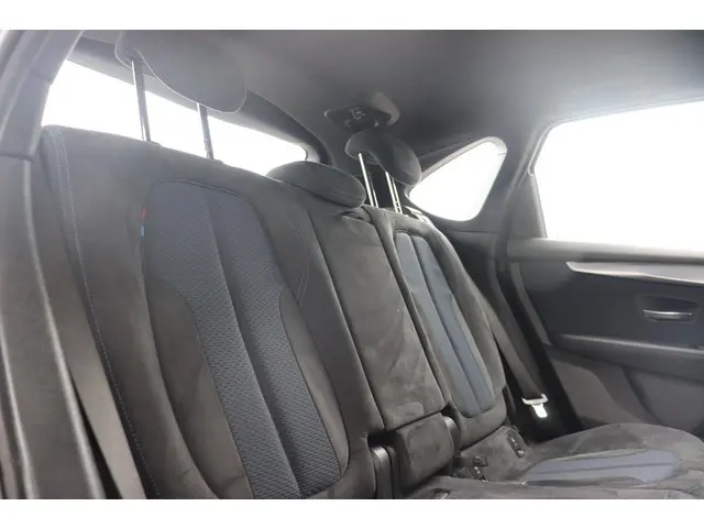 BMW 2 Serie Active Tourer 218i Executive 2019 Benzine 12