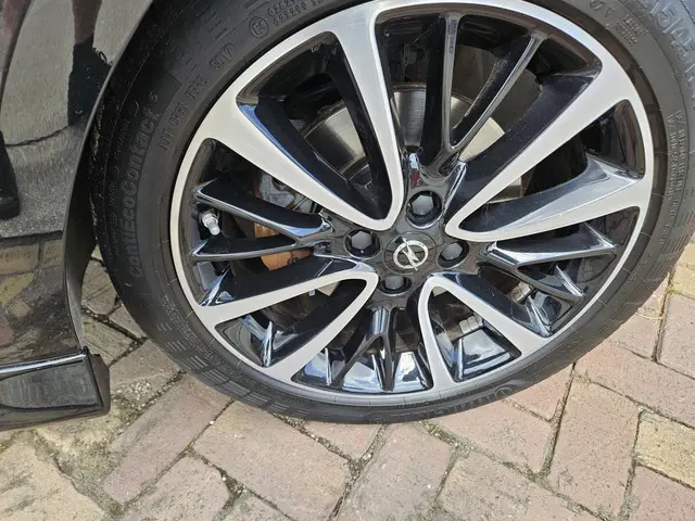 Opel Corsa 1.4 turbo Opc-line,zeer mooie auto 2018 Benzine 4