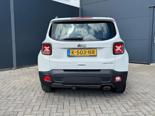 Jeep Renegade 1.3T Limited / Navi / Trekhaak 2019 Benzine 11