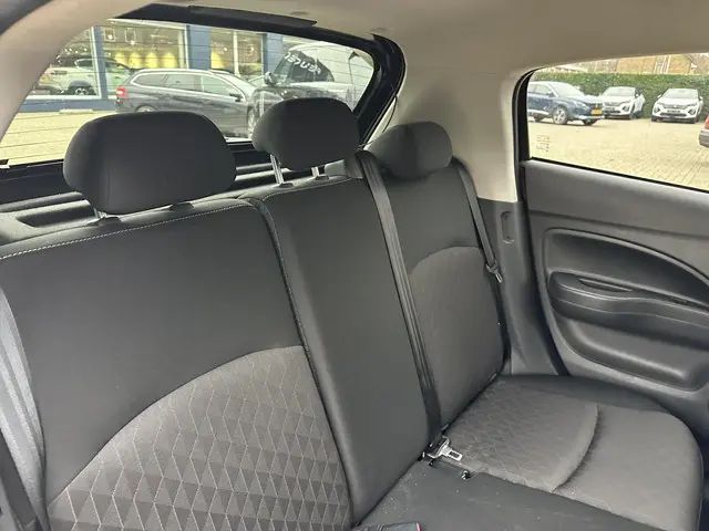 Mitsubishi Space Star 1.2 Intense 2022 Benzine 33