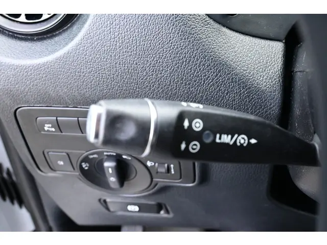 Mercedes-Benz Vito 116 CDI L3 Extra Lang 2023 Diesel 12