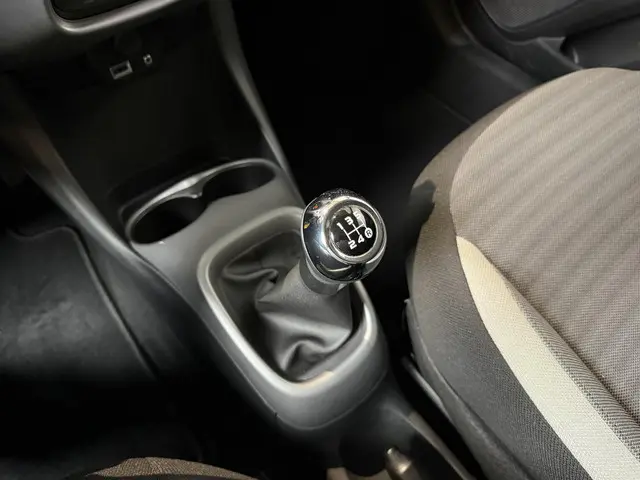 Toyota Aygo 1.0 VVT-i x-joy 2020 Benzine 22