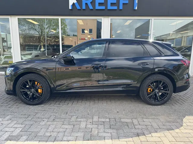 Audi e-tron 2