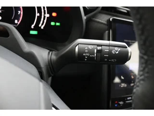 Lexus LBX Business Line 2WD 2026 Hybride Benzine 30