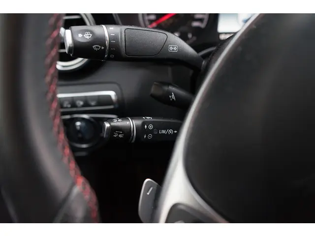 Mercedes-Benz GLC Coupé AMG 43 4MATIC 2018 Benzine 15