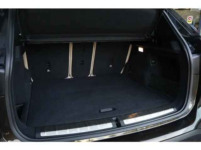 BMW X1 xDrive20i High Executive 2018 Benzine 42