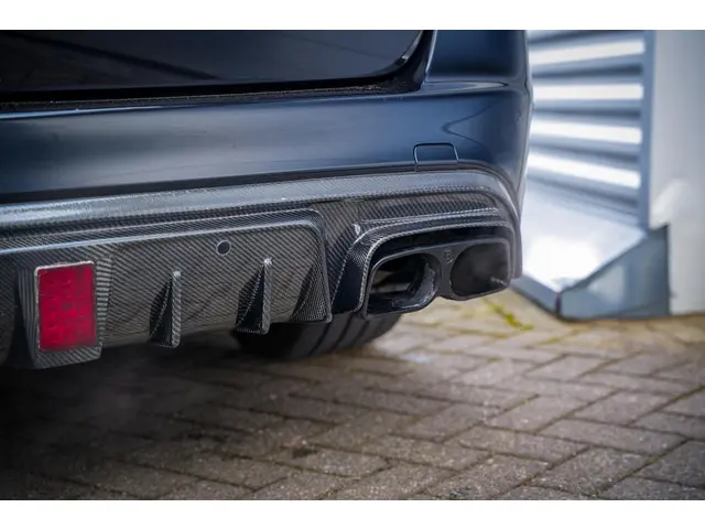 Mercedes-Benz C-Klasse Estate AMG 63 S 2015 Benzine 36