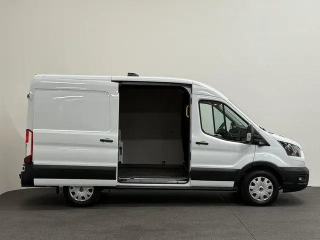Ford Transit 290 2.0 TDCI L2H2 Trend 2024 Diesel 6