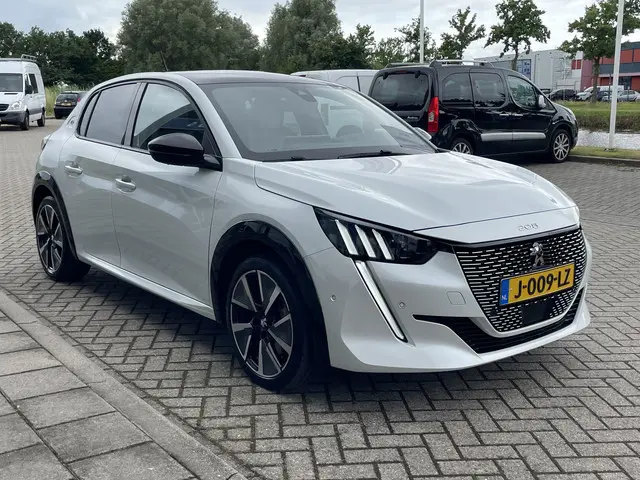 Peugeot e-208 EV GT 350 50 kWh 2020 Elektrisch 4