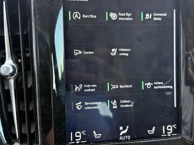 Volvo XC60 2.0 B5 Momentum Pro 2020 Benzine 13