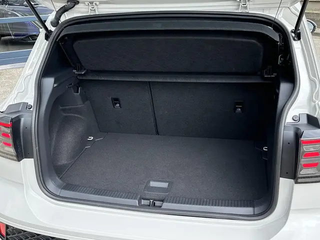 Volkswagen T-Cross 1.5 TSI R-Line Business 2024 Benzine 41