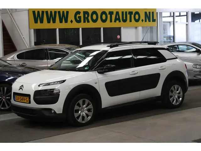 Citroën C4 Cactus 1.2 PureTech Feel 2015 Benzine 1