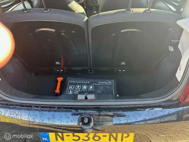 Peugeot 108 1.0 e-VTi Allure 20-12-2021 ! 2021 Benzine 6