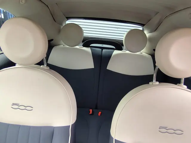 Fiat 500C 1.2 Lounge|cabriolet| 2012 Benzine 11
