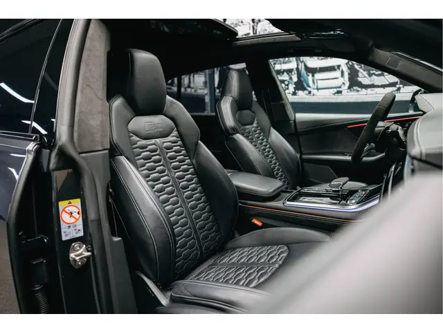 Audi RSQ8 4.0 TFSI quattro 2021 Hybride Benzine 29