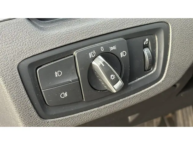 BMW X1 xDrive20i 2018 Benzine 19