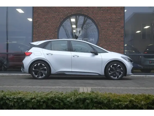 CUPRA Born Adrenaline 82 kWh 2023 Elektrisch 6