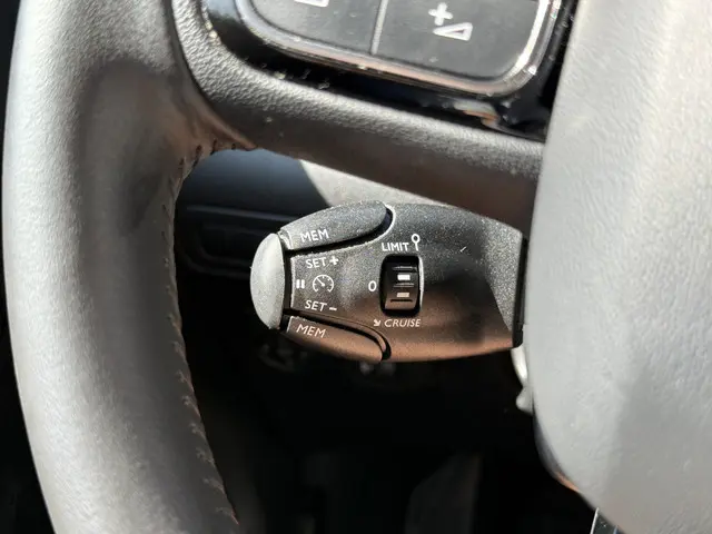 Citroën C3 Aircross 1.2 PureTech Max 2024 Benzine 23