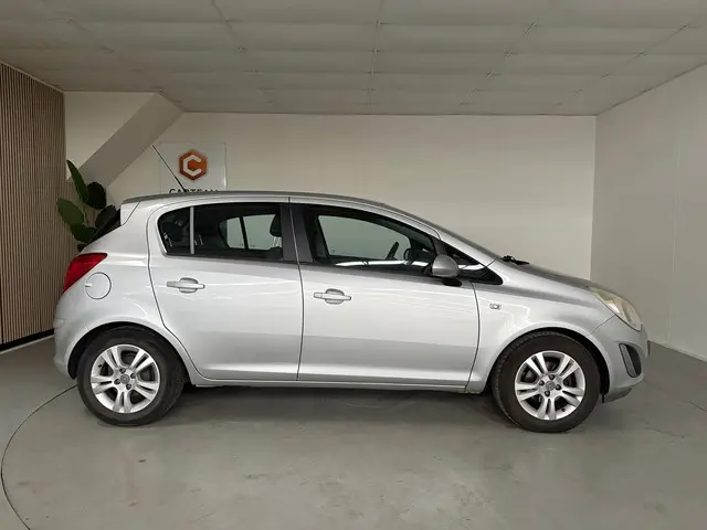 Opel Corsa 1.2-16V Cosmo Airco, LMV 2012 Benzine 8