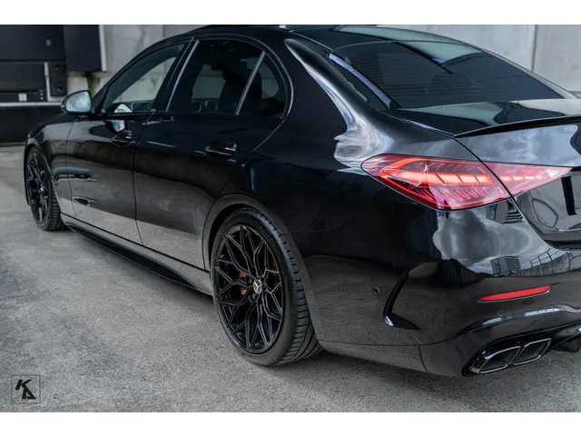 Mercedes-Benz C-Klasse 300 AMG Line 2021 Benzine 12