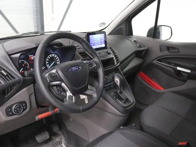 Ford Transit Connect L2 Trend Automaat 2024 Diesel 2