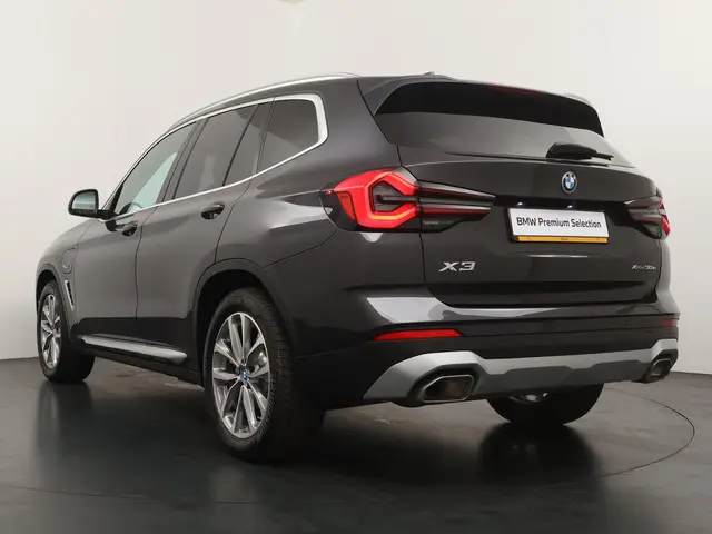 BMW X3 xDrive30e High Executive 2022 Hybride Benzine 11