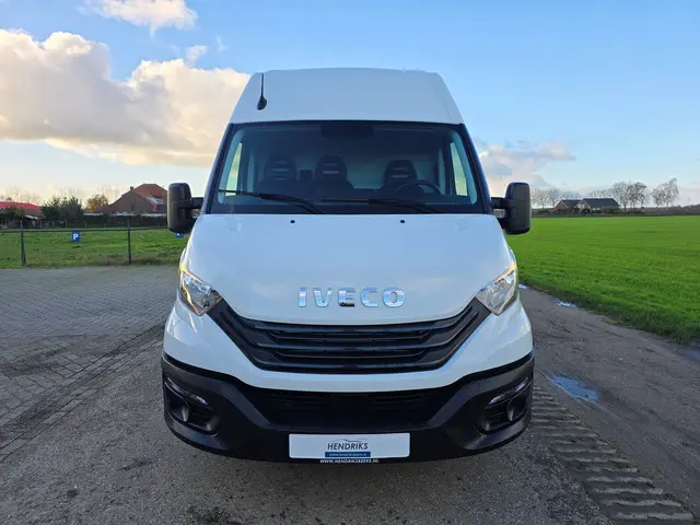 Iveco Daily 35S18HV 3.0 410 H2 2023 Diesel 11