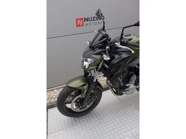 Kawasaki Z650 ABS 2018 Benzine 19