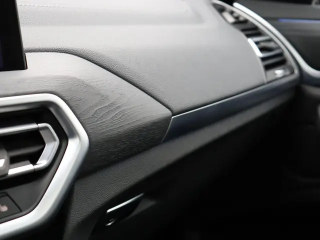 BMW iX3 High Executive 80 kWh 2024 Elektrisch 18