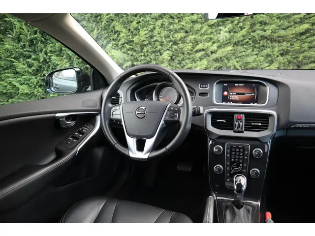 Volvo V40 Cross Country 1.5 T3 Polar+ Luxury 2019 Benzine 6