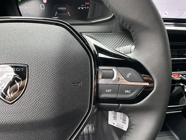 Peugeot 2008 1.2 Turbo 100 PK Allure 2024 Benzine 14