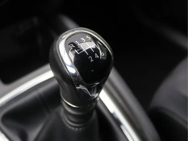 Nissan QASHQAI 1.2 N-Connecta 2016 Benzine 48