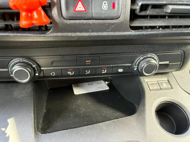 Toyota ProAce CITY 1.5 D-4D Cool Comfort 2020 Diesel 19