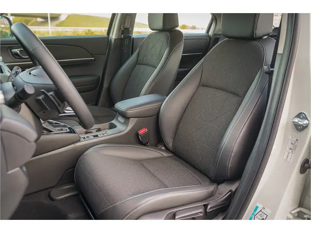 Honda HR-V 1.5i e:HEV ADVANCE 2024 Hybride Benzine 8